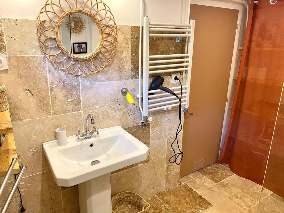 La Suite De La Maison Jaune Montpellier Exterior photo